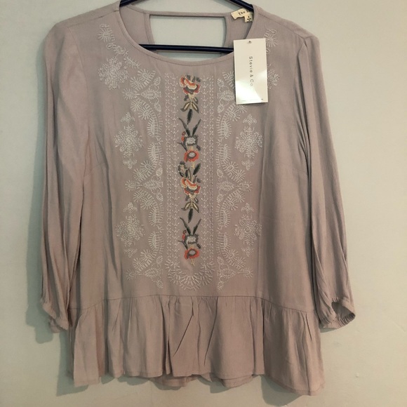 Shop Stevie Tops - NWT shop Stevie blouse